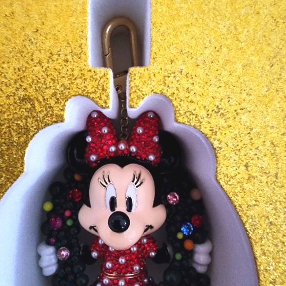 Baublebar Christmas Minnie Wreath Bag Charm - Picture 2 of 3